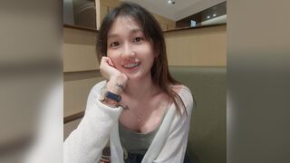Malaysian Girlfriend Masturbating Her Breasts and Groping Them Streaming out