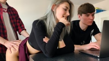 Pornhub Boyfriend Keeps Trading Stocks, Doesn't Care About His Boyfriend, Friend. The Significant Other: My Boyfriend Invaded My Friend To Fuck. You Can Tease And Fuck Her Vaginal Until She Cannot Stand It.
